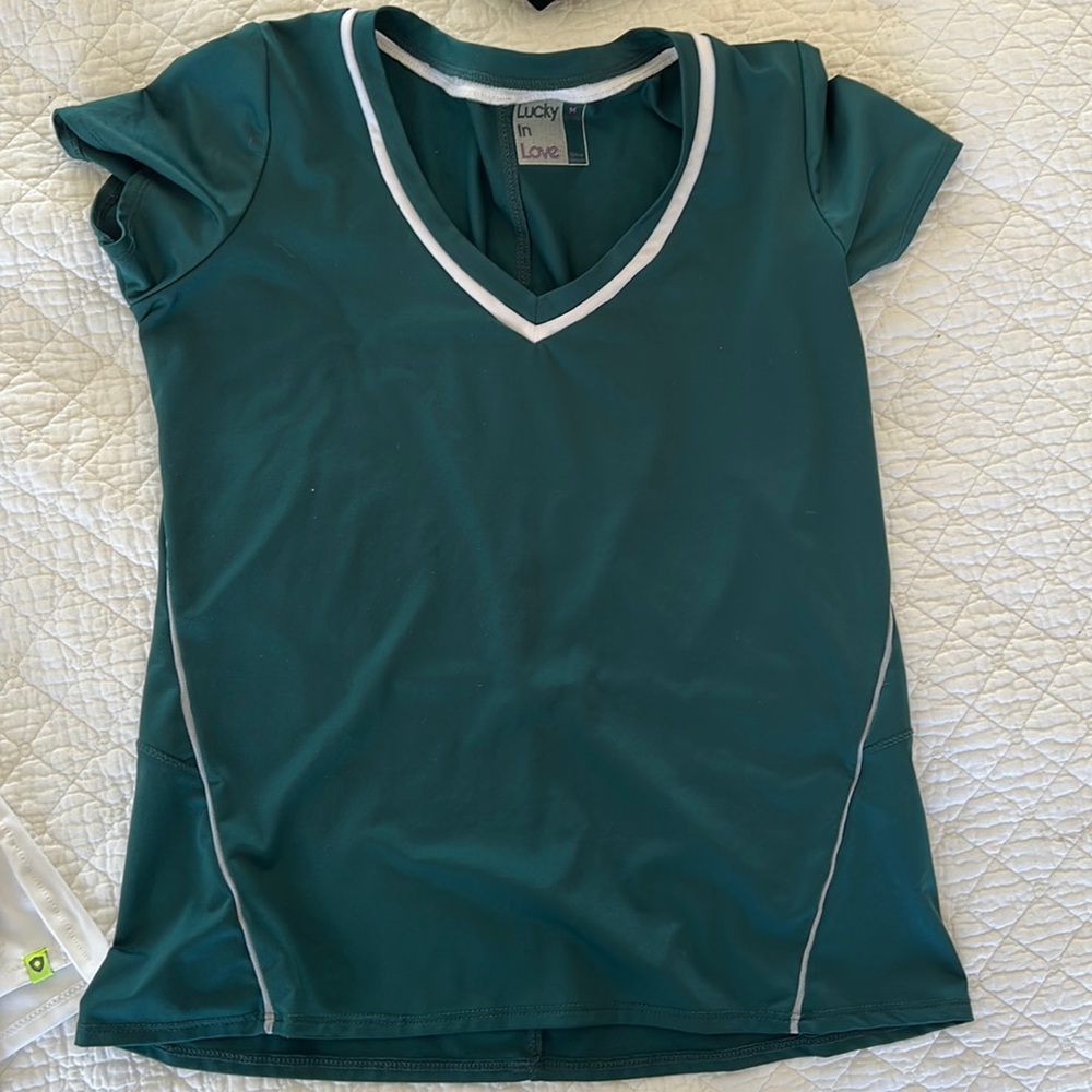 Lucky in Love green v neck top M